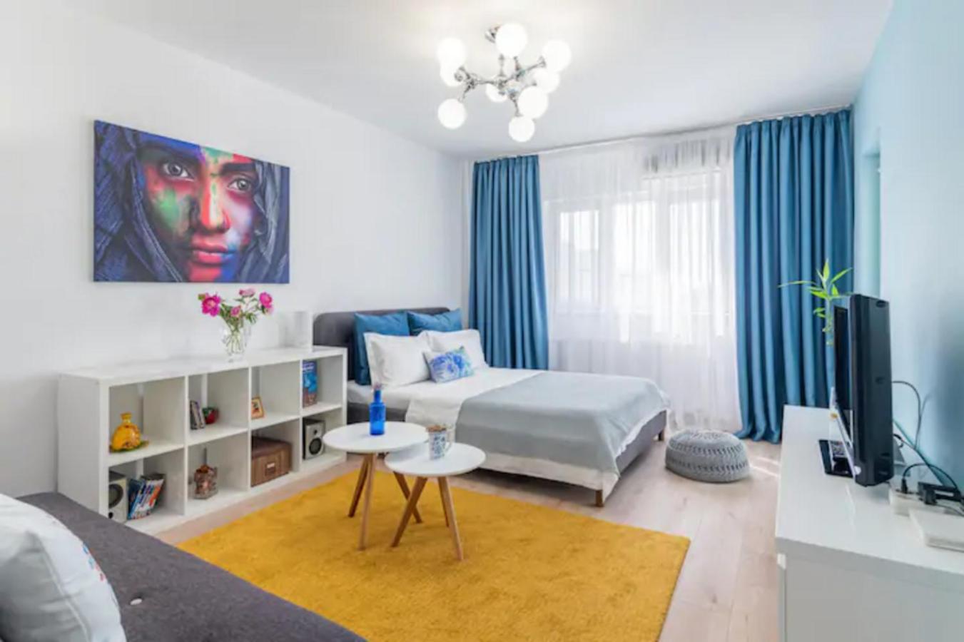 Cosy & Chic Studio Close By Victoria Square Bukarest Eksteriør billede